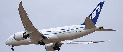 Boeing 787-8 N787ZA, Mesa-Gateway, November 11, 2011